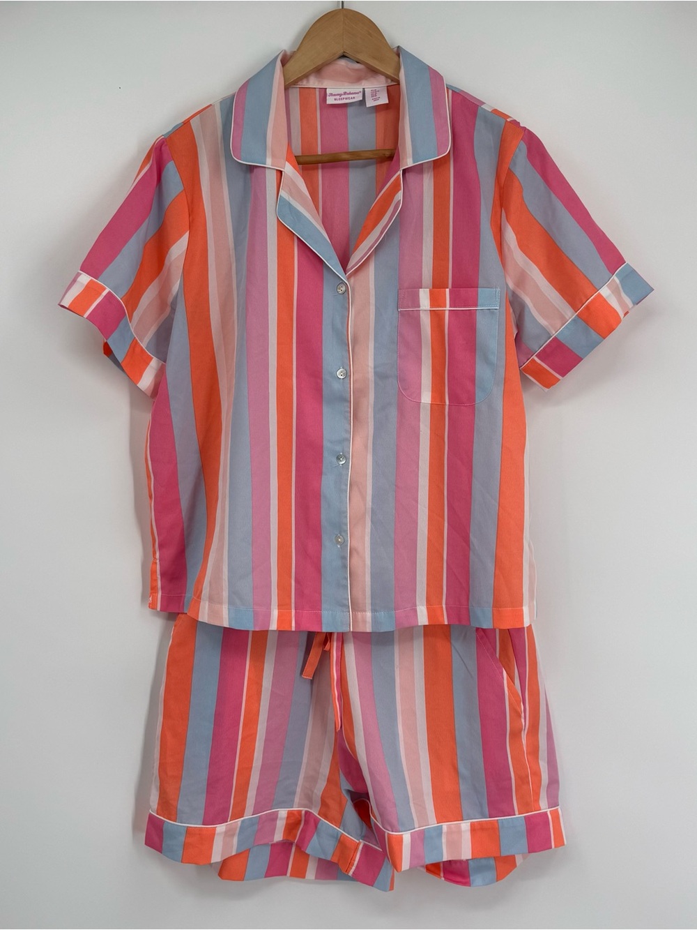 Tommy Bahama Sleepwear Pajama Set Women Size M Striped Button Top Shorts Pockets - Picture 8 of 8